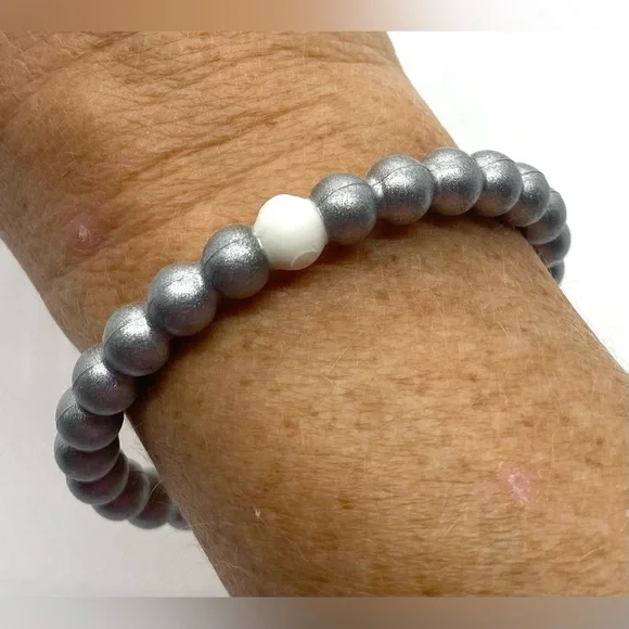 LOKAI Large Metallic Silver Core Bangle Bracelet Boho Coastal Beach Outdoor - Picture 3 of 4